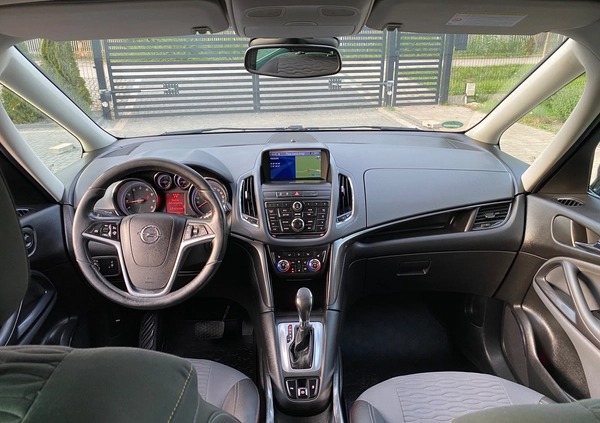 Opel Zafira cena 37900 przebieg: 203000, rok produkcji 2012 z Kielce małe 781